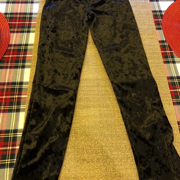 🛍🛍 GIANNI BINI GIRL LIGHT VELVET BLACK PANTS 🛍 - Picture 5 of 5